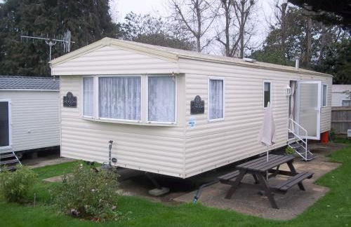 Homely caravan at Weymouth Bay - Foto 1