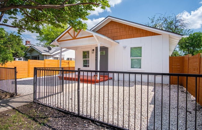 Charming 3br/1ba Close to Vibrant Downtown - Foto 17