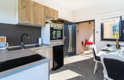 1 Bedroom Beautiful Home In Dol Postira - Foto 5