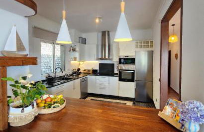 Villa Ocean Wave Calheta - Oversized Pool & Stunning Ocean Views - Photo 12