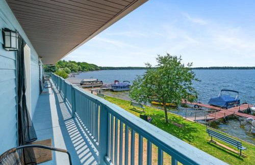 Lakefront 6 Double Queen Rooms at Fife Lake Lodge - Foto 17