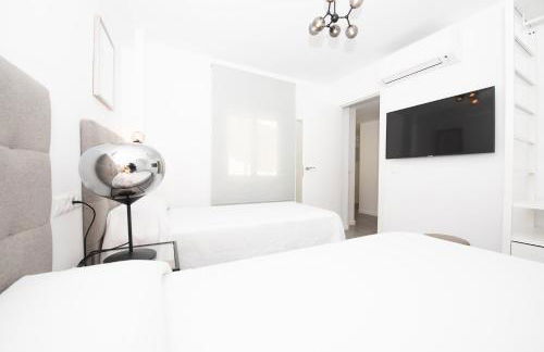 Benigno Premium Center - Photo 19