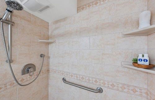 Milowai 302 · MIL 302 Oceanfront 2BD w Ocean Views Whale Watch - Foto 69