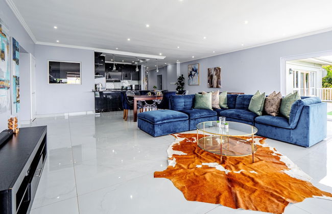 Gemmell Place by HostAgents - Photo 2