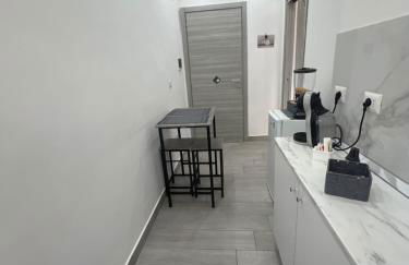 Dimora di Antonietta Room - near Train Station & Wi-Fi - Foto 10