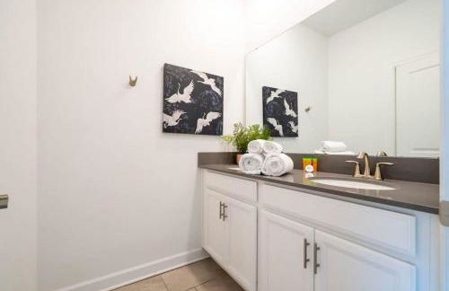 Gorgeous 4 Bd w Pool at Storey Lake Resort 4277 - Photo 24