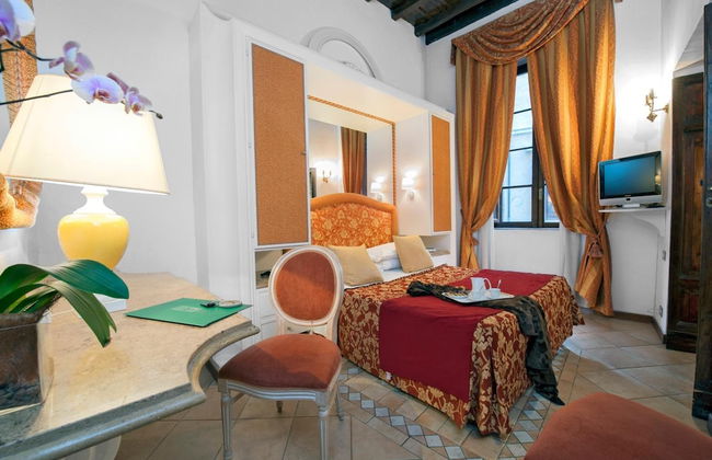 La Residenza del Sole al Pantheon - Photo 13