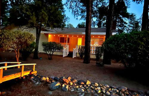 Hidden Gem Retreat in the Heart of Payson - Foto 1