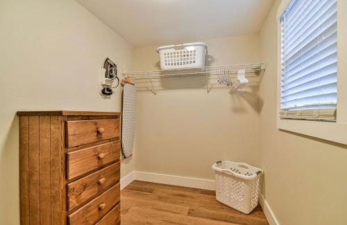 Renovated Bungalow with Panoramic Sunset Views near Black Mountain, NC - Foto 36