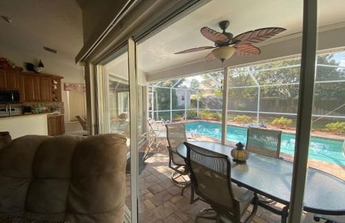 Modern Pool Home - Foto 31