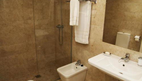 Apartamentos Turisticos Puente Romano P2 2-A - Foto 5, Shower