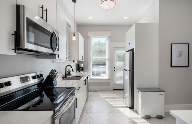 Modern Decor Walkable to Soco - Foto 10