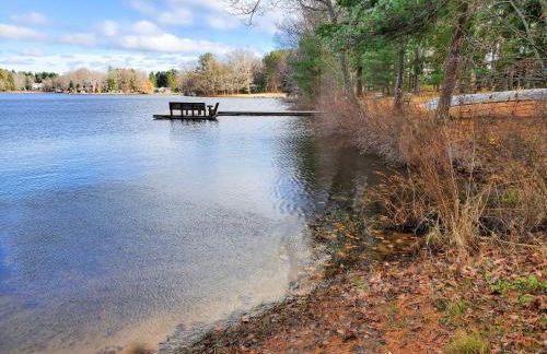 Wonderful Log Cabin near private beach and lake access - Foto 38