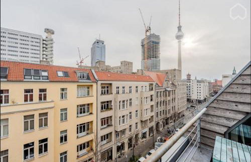 Designer Loft with Big Rooftop and Office - Foto 31