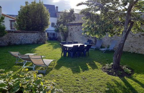 GITE IZALIN AVEC SPA A 20 min du Puy du Fou - Foto 7