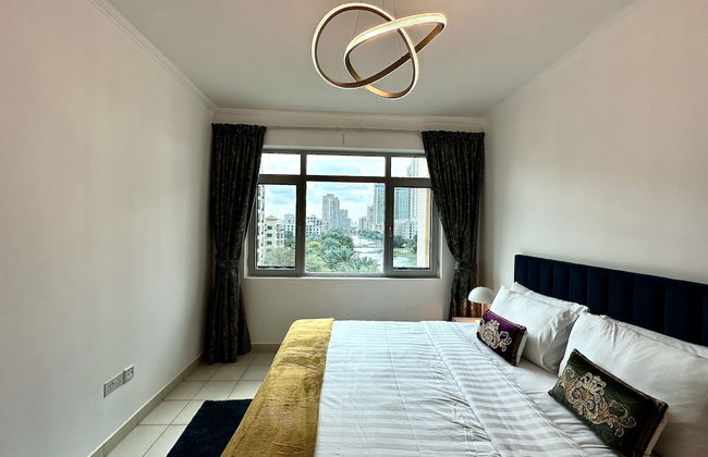 Lux BnB I Una Tower I Lakes View - Photo 9