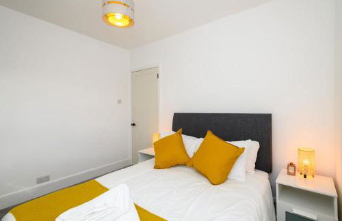 Asher Suite - Cozy 2BR Home with Parking & WIFI - Foto 33