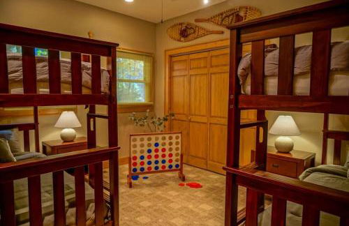 Serene Green - Views, Hot Tub, Skiing, Tubing, Gas Fireplace - Foto 20