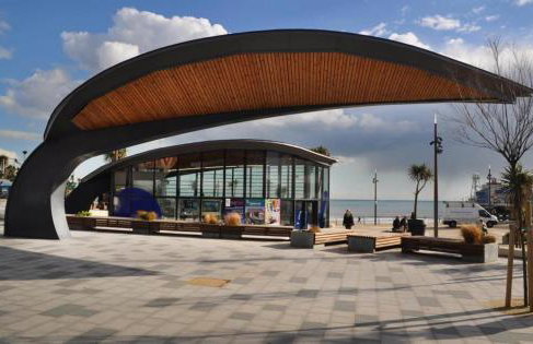 CHURCH ROAD by BOURNECOAST - A Spacious Bungalow in the Popular Hengistbury Head Area Near the Sandy Beaches - HB5830 - Foto 36