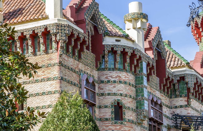 Visita guiada por Comillas y el Capricho de Gaudí - Photo 1