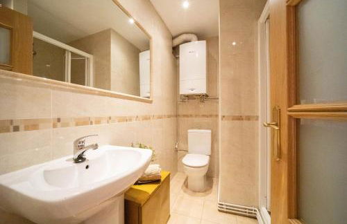 Apartamento con encanto y luz en pleno centro - Photo 7