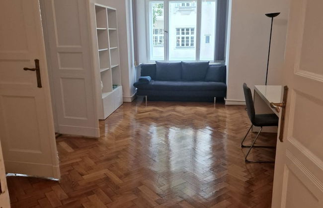 Family Apartment Charlottenburg - Foto 2