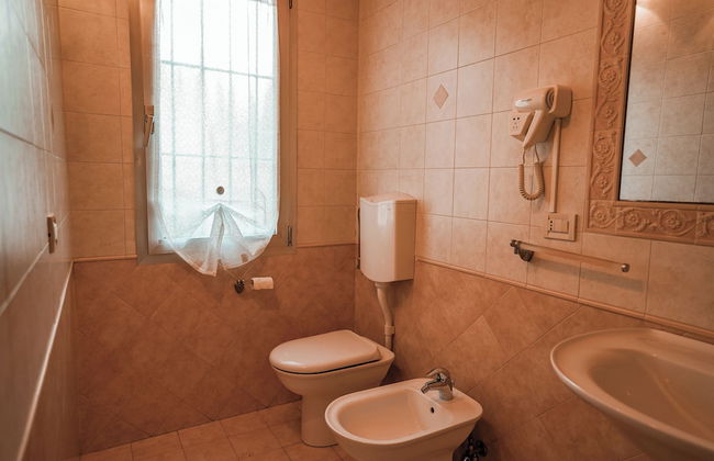 Angelica Home - Photo 35