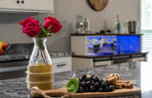 Spacious Home 4BR Fire Pit, Patio Hot Tub - Foto 12