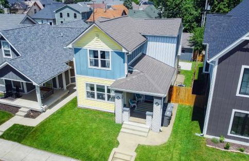 New 4 Bedroom House for Downtown Travelers - Foto 2