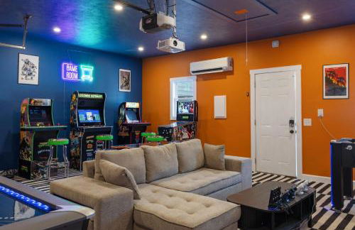 Stay & Play Indy- Indoor Fun - 5 Min to Downtown - Sleeps 10 - Arcade fun - Foto 21