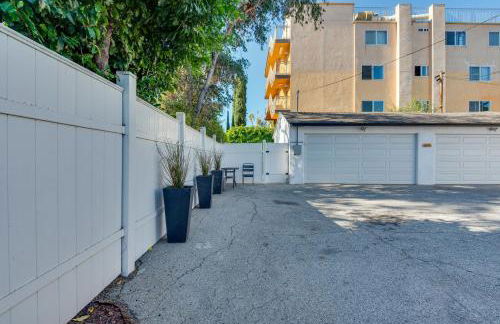 Van Nuys Abode with Patio, 7 Mi to Universal Studios - Foto 24