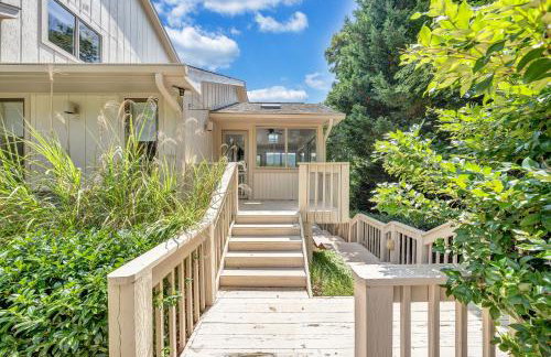 Lake Allure - Private Dock, Indoor Pool, and Hot Tub - Foto 5
