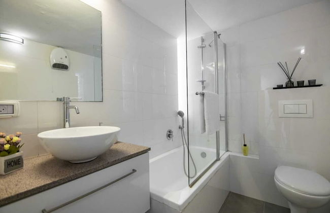 Art Apartment Near Mamila best Location 1 - Photo 14