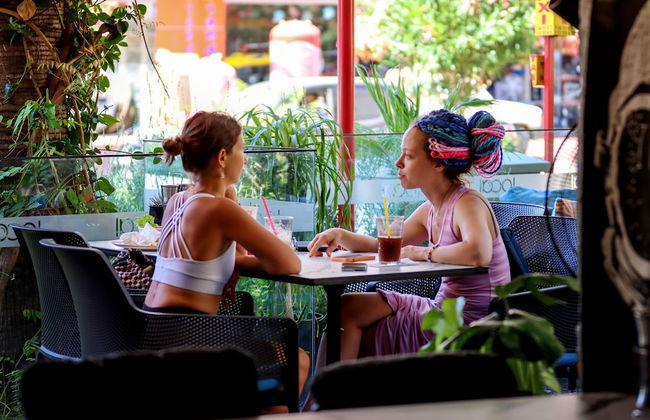 Comfort Suites - Photo 25