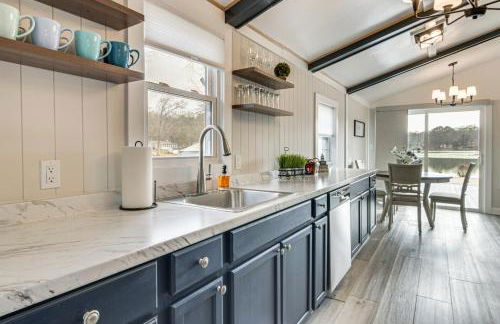 Bring Your Pup! Waterfront Cedar Pines Getaway - Foto 11