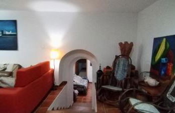 Cueva En El Geoparque de Granada - Foto 9