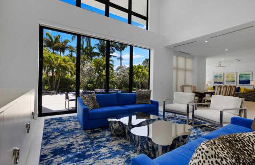 LVS Villa Blanco 5BR Coastal Oasis with Rooftop Sunset Deck Heated Pool Spa & Walk-to-Beach Access - Foto 63