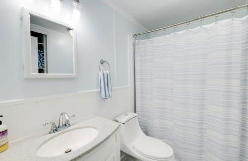 Fish, Relax and Enjoy Lake Views Colonial Beach Gem - Foto 17