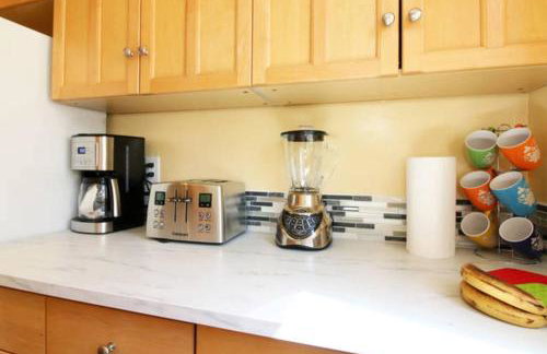 Casa California - Backyard, BBQ, Firepit & Near Beaches - Foto 8