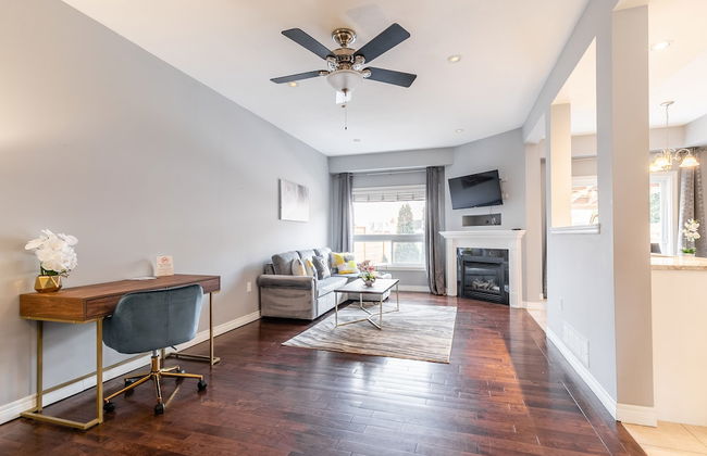 GLOBALSTAY. Modern 3-4 Bedroom Town - Photo 76