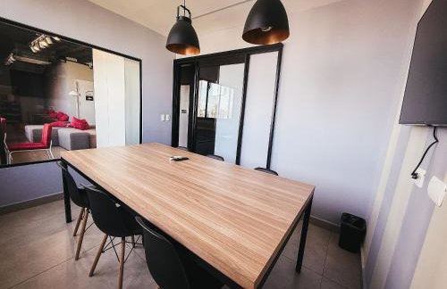 BE Deodoro, prédio novo! completo, com piscina e academia, perto do mercado público - Foto 26