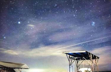 Anthony Beach - Seneca Lakefront Retreat w Covered Dock Lounge Area - Hot Tub & Fire Pit - Pets OK - Foto 15