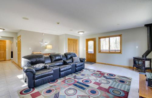 Peaceful Hibbing Getaway Heated Floors, Fire Pit! - Foto 11