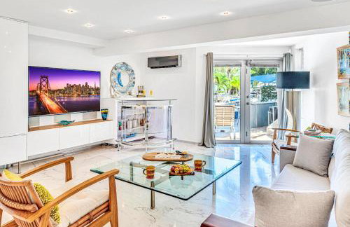 Waterfront Oasis Cascading Pool Views Centrally located Heated Pool Cascade KeyResidences - Foto 20