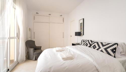 29 Close to the beach, 2 bedroom Sabinillas Manilva Andalusia - Photo 3