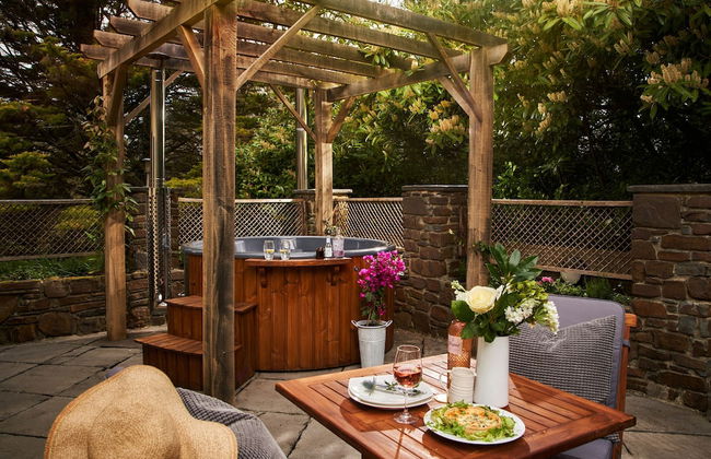 Swifts Return in Lower Ashton - Foto 29