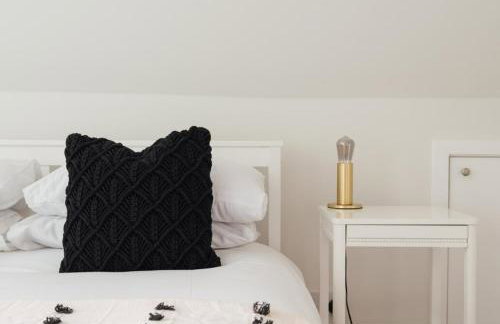 Contemporary 2 Bed Loft Honor Oak, London Apt - Photo 32