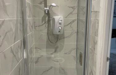 Short Stopzzz & Indoor Hot Tub - Foto 12