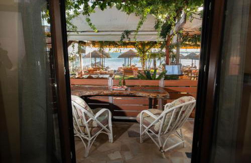 Lava Beach Suites - Foto 2