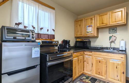 Yellowstone's Treasure Cabins - Foto 120